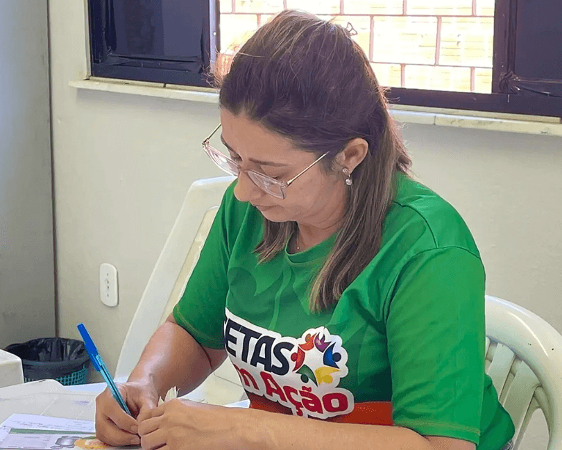 Jaguaribe realiza entrega de tickets do Vale Gás para famílias em vulnerabilidade social