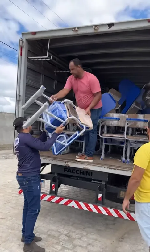 Prefeitura de Jaguaribe entrega novos equipamentos escolares e reforça investimento na educação