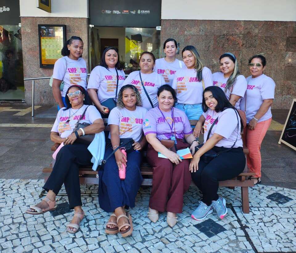 Governo do Ceará repassa auxílio financeiro a mulheres em situação de violência para investirem em seus próprios negócios