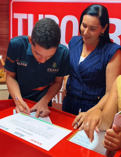 Jovens de Jaguaribe concluem formação técnica do programa Primeiro Passo com apoio da iniciativa privada